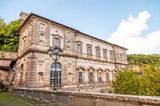 Palazzo Chigi-Albani - Guida completa alla visita